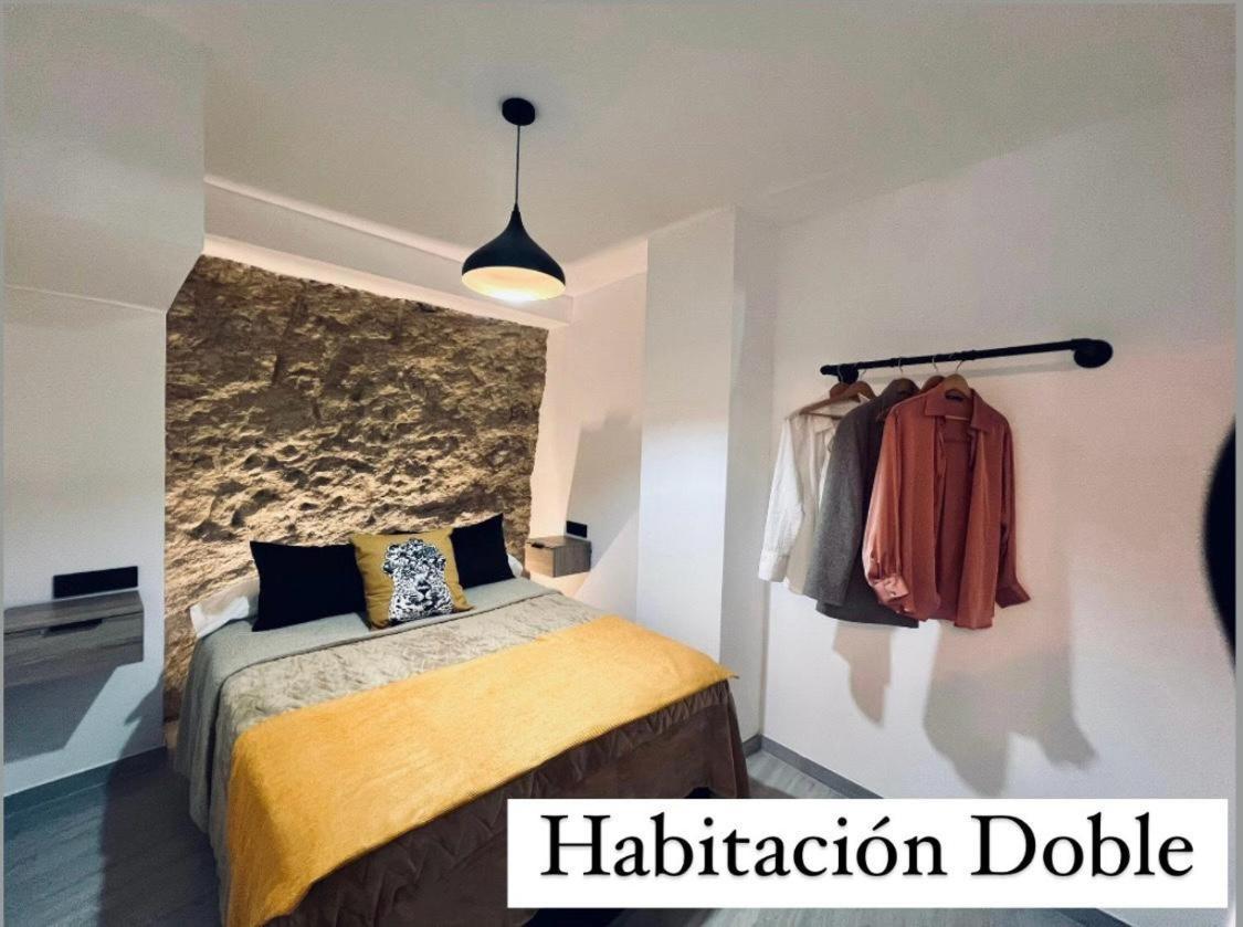 Cueva Luxe Las Calcetas Setenil De Las Bodegas Luaran gambar