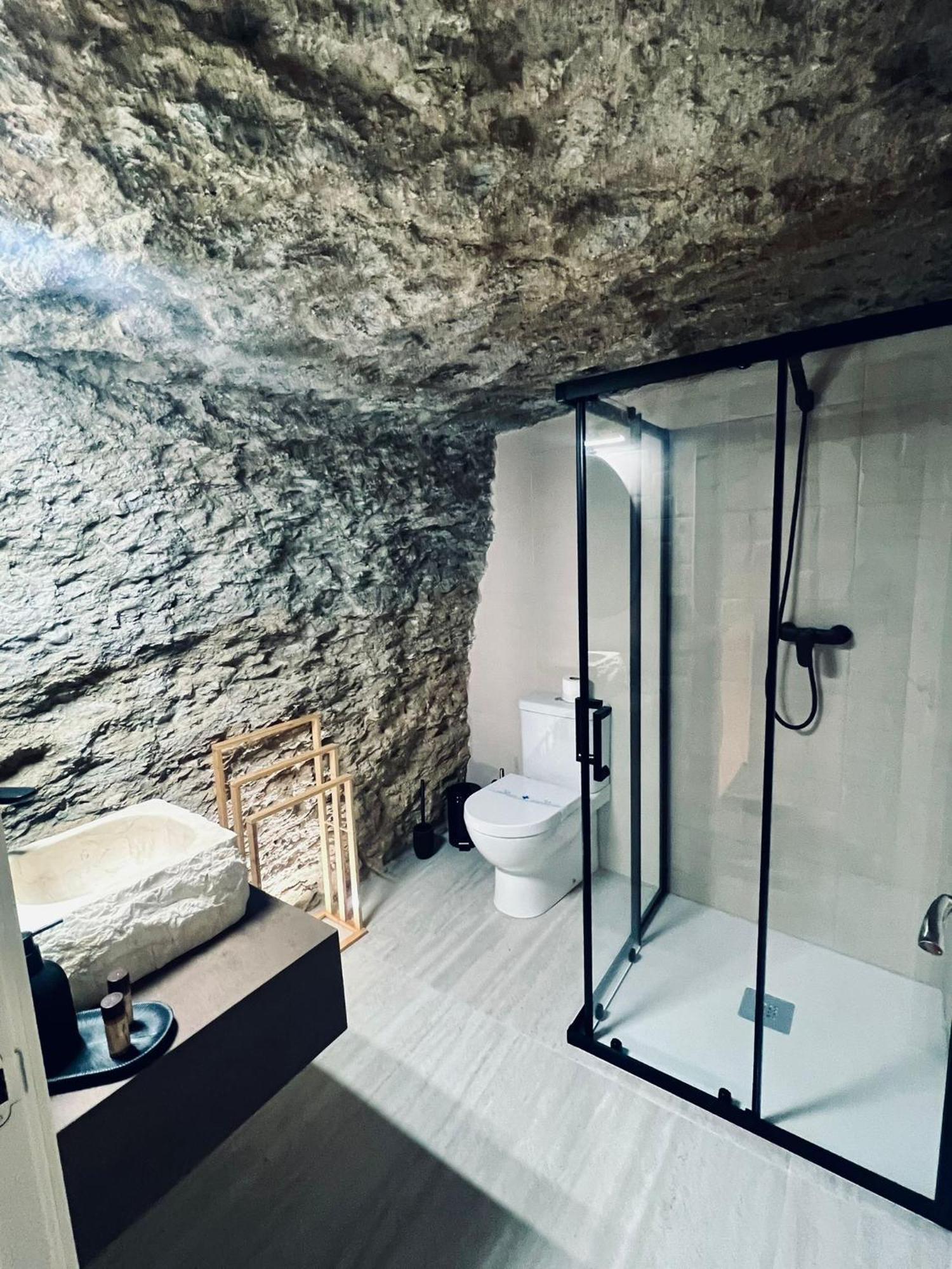 Cueva Luxe Las Calcetas Setenil De Las Bodegas Luaran gambar